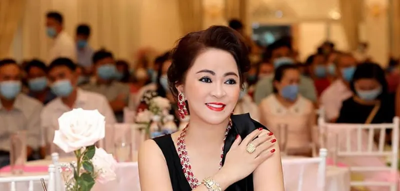 Tác giả Elena Phạm 2 tac gia ceo go88 elena pham Tác giả Elena Phạm